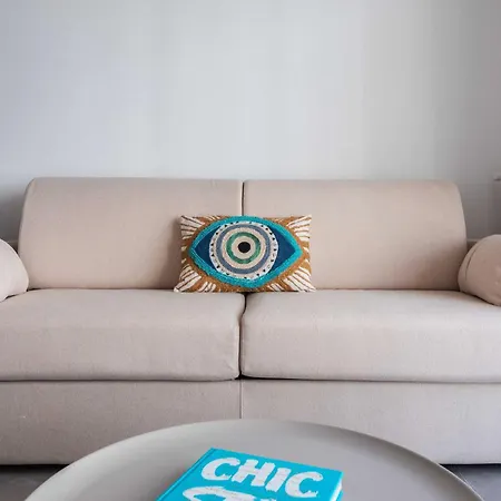 Διαμέρισμα Beautiful Flat With Balcony - 200m From The